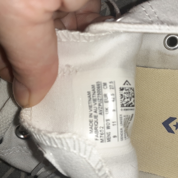 Brand new black converse mens size 9 - Picture 5 of 5